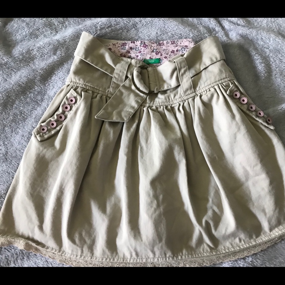 Benetton khaki belted skirt